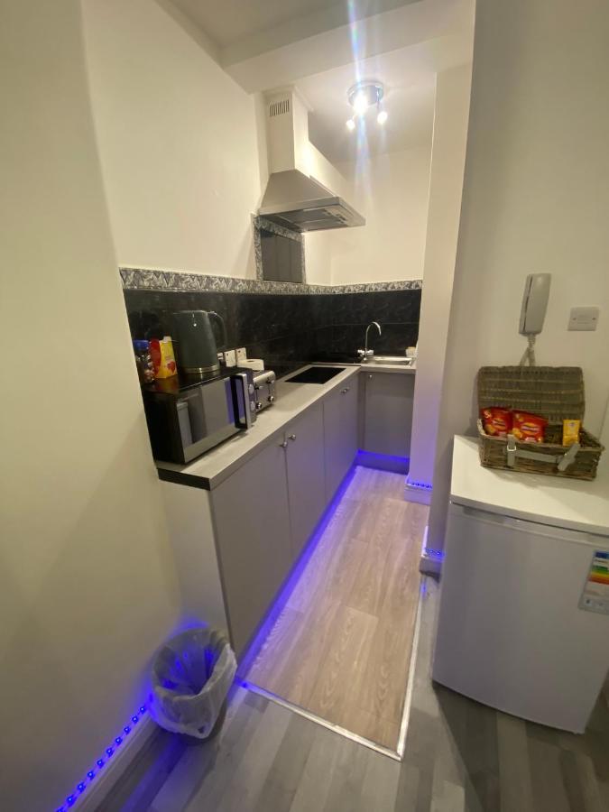 Cosy 1 Bedroom Apartment London Eksteriør bilde